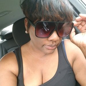 Meet your Posher, Trecia